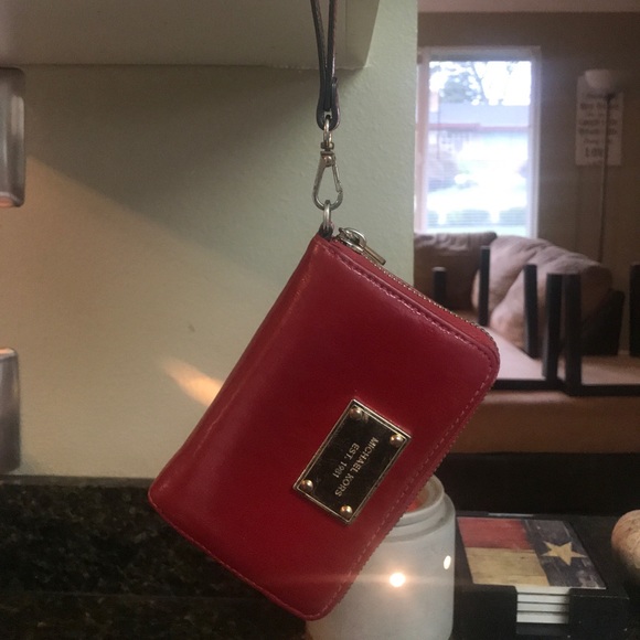 Michael Kors red wallet with wristlet strap - Picture 2 of 6